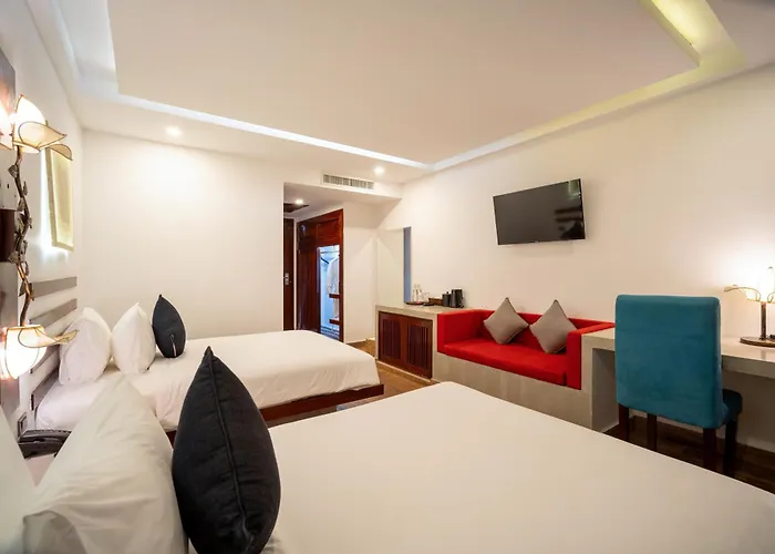 Angkor Breeze & 4*