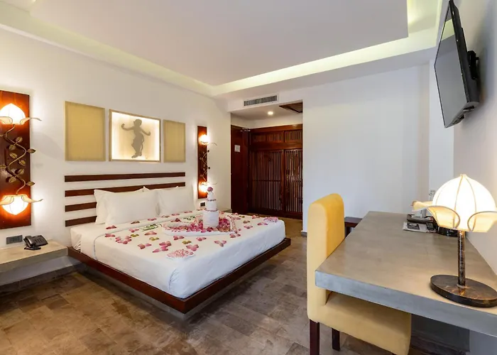 Angkor Breeze & 4*
