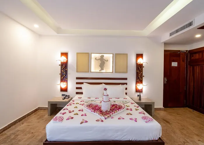 Angkor Breeze & Hotel 4*
