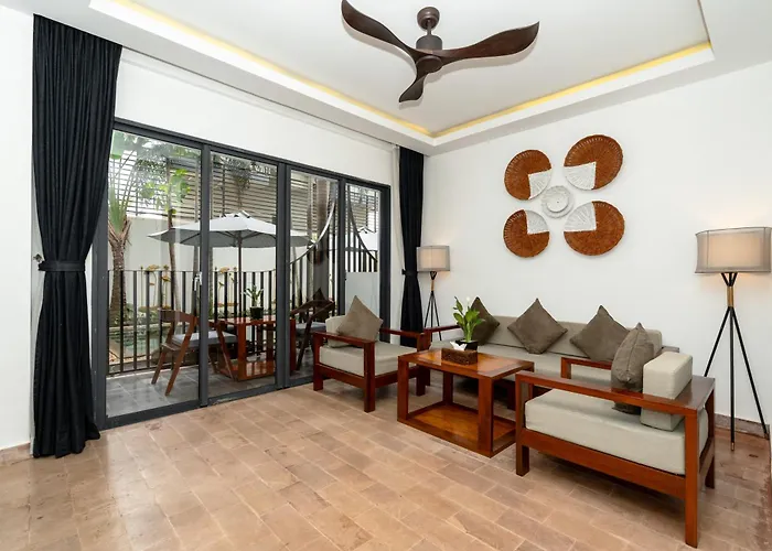 Angkor Breeze & 4*