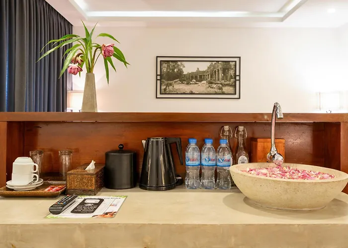 Angkor Breeze & Hotel