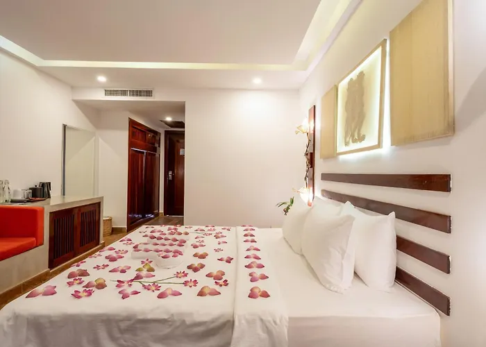 Angkor Breeze & Hotel 4*