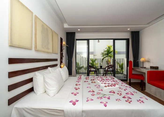 Angkor Breeze & 4*