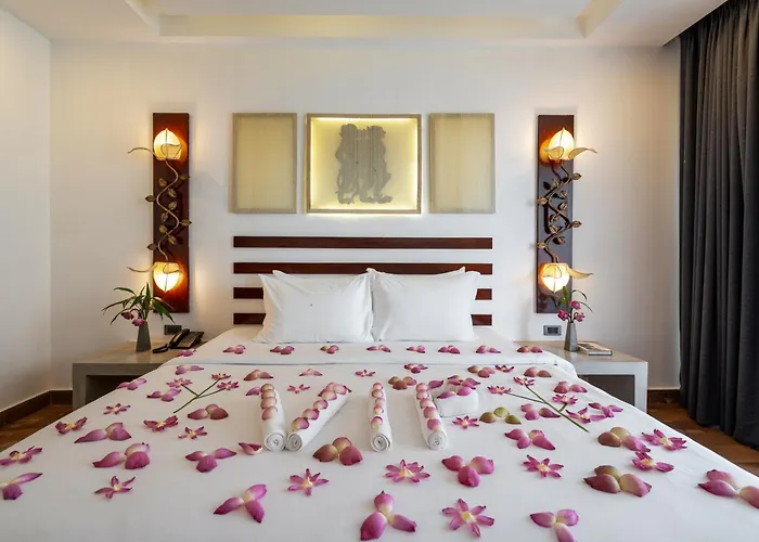 Angkor Breeze & Hotel 4*