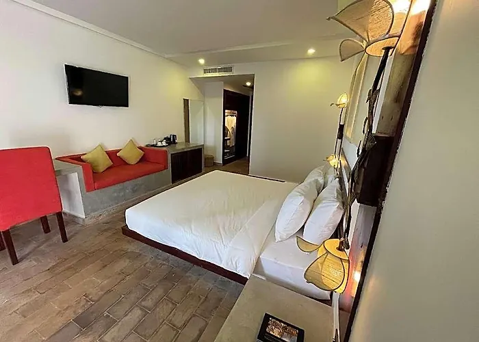 Angkor Breeze & Siem Reap