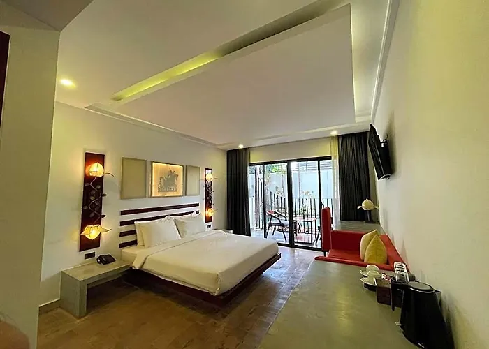 Angkor Breeze & Hotel