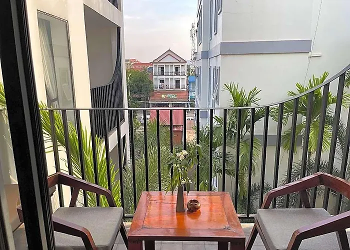 Hotel Angkor Breeze & 4*
