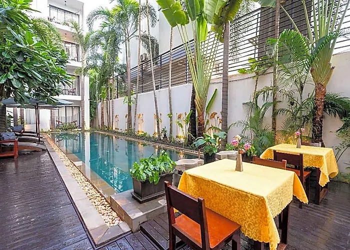 Hotel Angkor Breeze & 4*