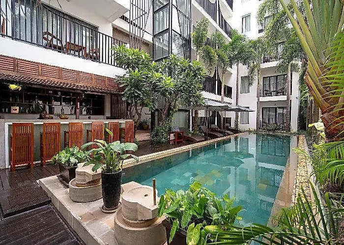 Hotel Angkor Breeze &
