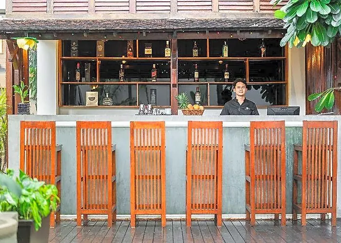 Angkor Breeze & 4*